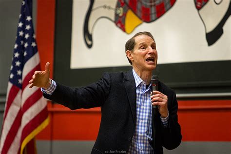 April 6: U.S. Senator Ron Wyden – OREGON HEALTH FORUM