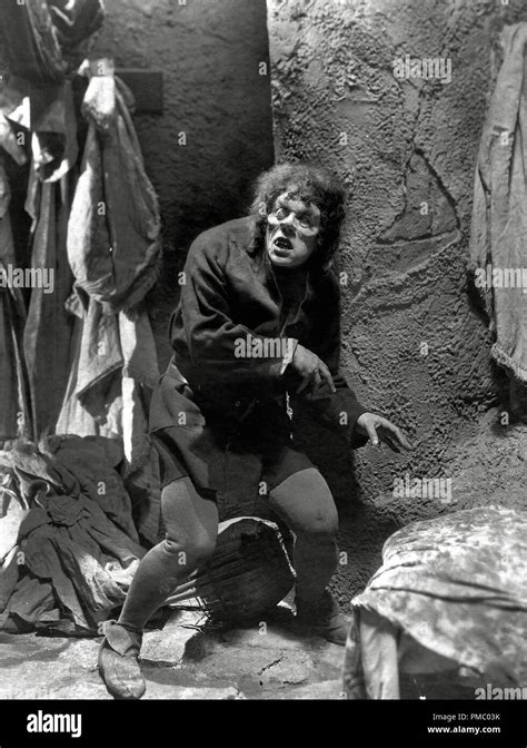 Lon Chaney, "Hunchback of Notre Dame" (1923) Universal Pictures File Reference # 33480 706THA ...