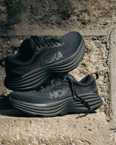 大幅値下げランキング Hoka One Bondi 8 "Black Black" asakusa.sub.jp