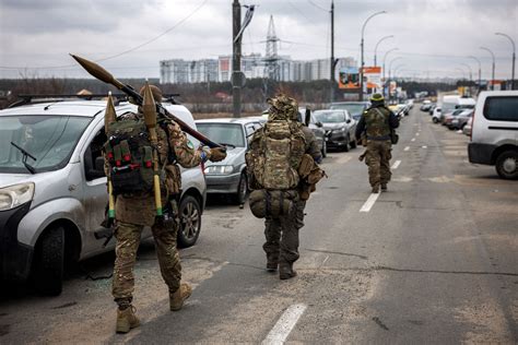 How to Win the Battle in Eastern Ukraine | Center for Strategic and ...