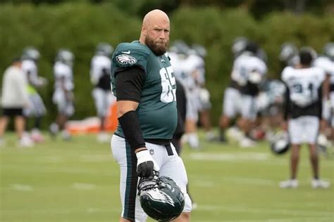 Lane Johnson's health matters more than the Philadelphia Eagles' record | Mike Sielski