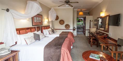 Chobe Safari Lodge | Luxury Lodges in Botswana | Yellow Zebra Safaris