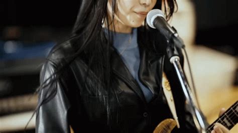 Miyako Lovebites GIF - Miyako Lovebites Guitar - Discover & Share GIFs