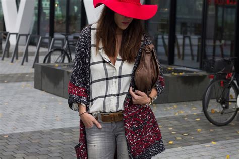 Red Hat - Fashion Avenue