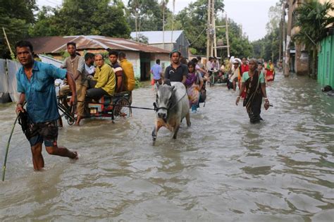 Hifipublic.com : "Flood in Bangladesh worsens. Here's how you can help" - Islamic Relief USA