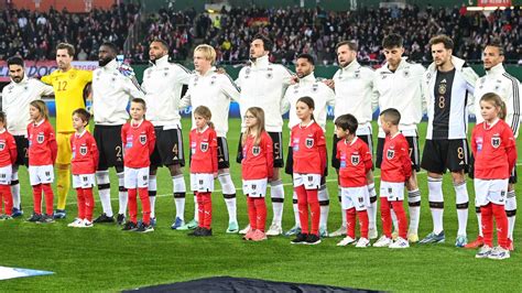 Deutschland gegen Österreich: Kuriose Stadion-Ansage bei Nationalhymne