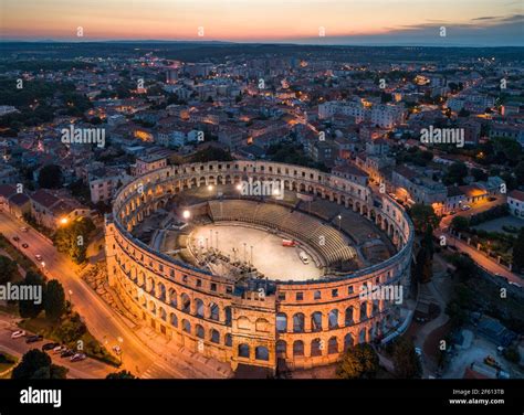 Aerial photo of Arena in Pula, Croatia at night Stock Photo - Alamy