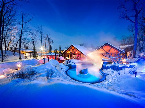 The spa in winter season | 3 great reasons to visit | Nordik Spa-Nature, Chelsea QC