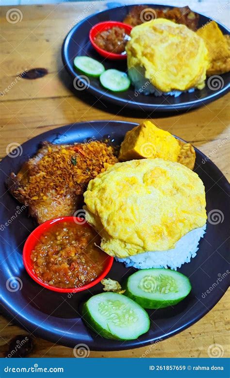 Pecel ayam food stock image. Image of dessert, food - 261857659