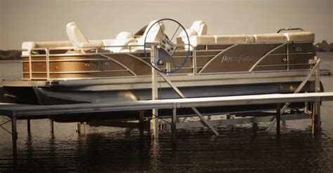 Pontoon Boat Lift Prices (How Much Do Pontoon Lifts Cost?) - Pontooners