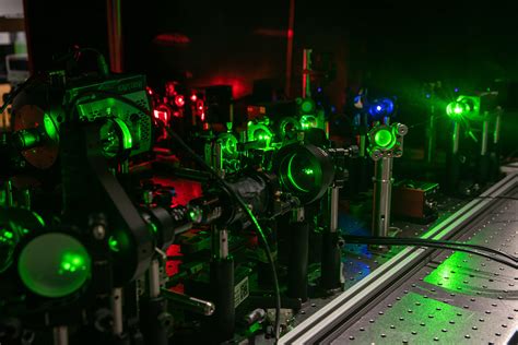 Quantum entanglement of photons doubles microscope resolution