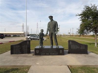 Galveston Police Officers Memorial - Galveston, TX - Police Memorials ...