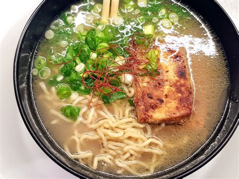 Another attempt at vegan shio ramen! This time with some miso-glazed tofu. Just can't get enough ...