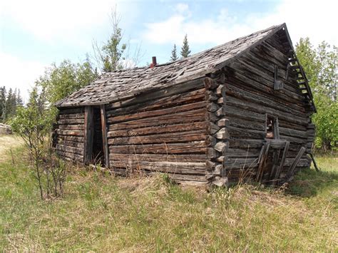 Bearfoot Guides Insight: Saving Alaska's Historic Log Cabins: The First ...