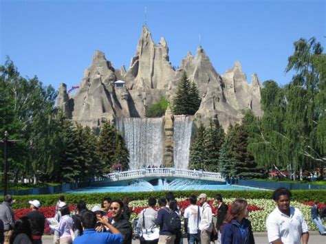 Amusement Parks - Paramount Canada's Wonderland - Amusement Parks on Waymarking.com