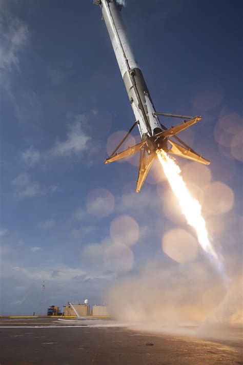 SpX-6_landing.JPG (700×1050) | Spacex, Space exploration, Space exploration technologies