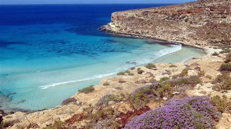 Hotel vicino a Spiaggia dei Conigli | Alberghi vicino a Spiaggia dei ...