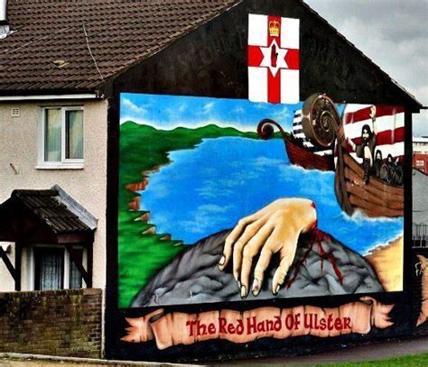 Pictures of Belfast murals