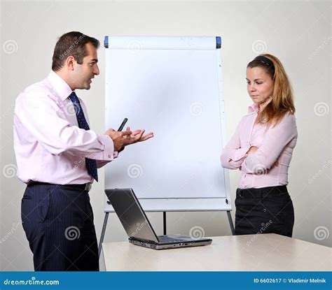 Man Giving a Presentation on a Flip Chart Stock Image - Image of brainstorming, presentation ...