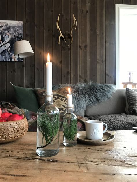 Norwegian hygge at the cabin | Norwegian decor, Christmas vignettes ...