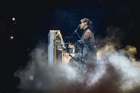 CONCERT REVIEW: ALICIA KEYS AT TD GARDEN - FRONT OF HOUSE BOSTON