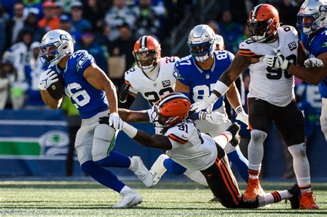 Cleveland Browns DC Jim Schwartz: ‘Physical defense starts with run ...