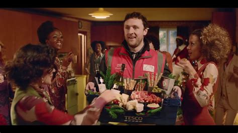 Tesco Christmas Advert 2019 #DeliveringChristmas - YouTube