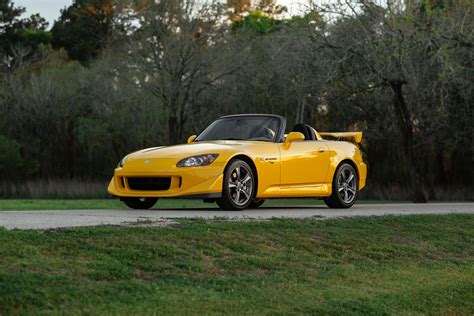 Rio Yellow Pearl 2008 Honda S2000 CR Is Auctioned With 1,300 Miles From ...