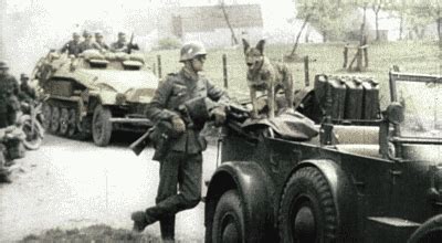 WWI & WWII Military Historian. : Photo German Soldiers Ww2, German Army, Military Art, Military ...