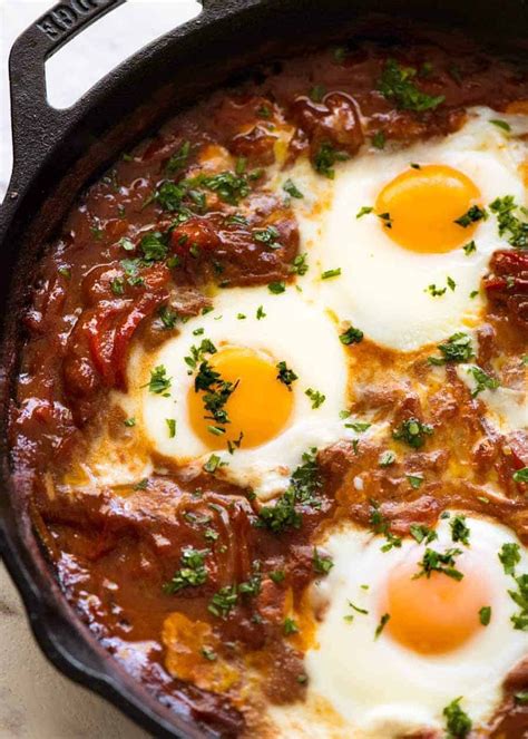 Shakshuka (Middle Eastern Baked Eggs) | RecipeTin Eats