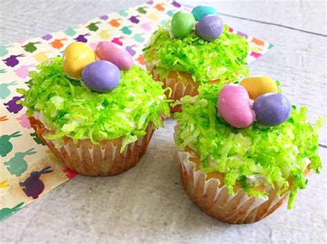 Nest Easter Cupcakes- Easy Easter Dessert Recipe