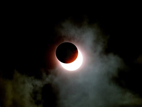 Eclipse solaire 2023 : date de la prochaine, visible en France