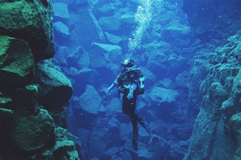 Diving the Silfra Fissure in Iceland • The Blonde Abroad