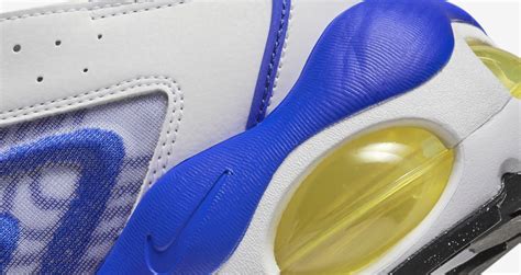 Air Max TW 'Racer Blue and Speed Yellow' (DQ3984-100) Release Date. Nike SNKRS ID