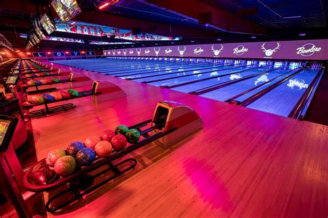 Hey Man, It's the Best Bowling Alleys in Los Angeles | Discover Los Angeles