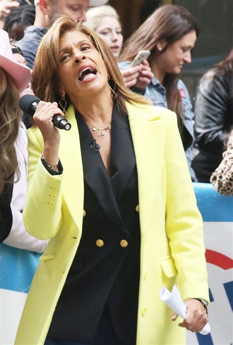 HODA KOTB on the set of Today Show in New York 09/30/2022 – HawtCelebs