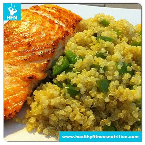 Post-Workout Mahlzeit: Lachs-Filet mit Quinoa-Paprika Mix