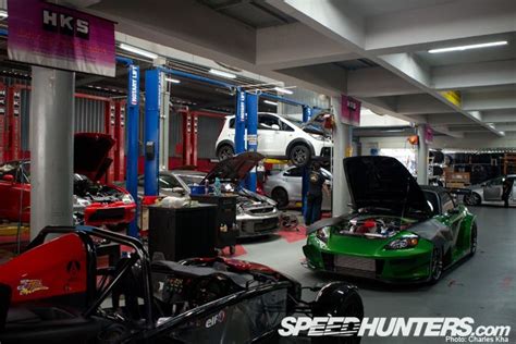 HKS' Garage Garage Shop, Garage House, Dream Garage, Custom Car Shop, E36 Cabrio, Car Mechanics ...