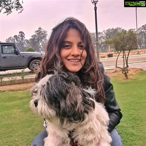 Jasleen Royal Instagram - Happy birthday partner 🐶🐾 - Gethu Cinema