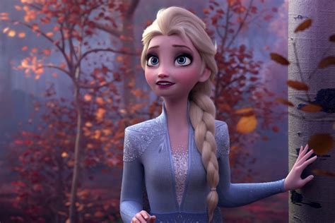 Frozen 2's Idina Menzel talks Elsa, being a Disney Princess and going ...