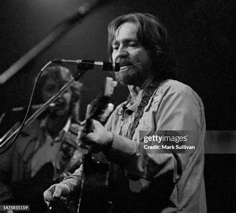 Willie Nelson Images Photos and Premium High Res Pictures - Getty Images