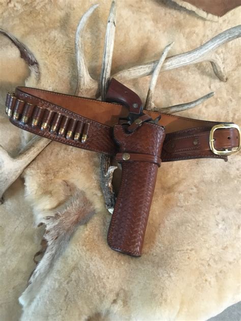 .500 Smith and Wesson holster 4" barrel — Buffalo Brand Leather