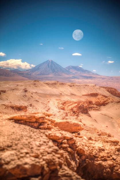 Premium Photo | Valle de la luna moon valley