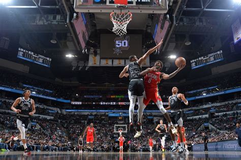 Photos: Pelicans vs. Spurs | Game Action 12/2 | New Orleans Pelicans ...