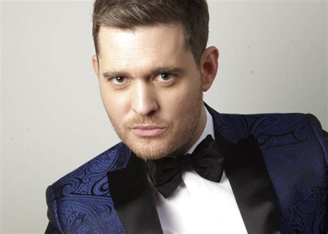 Michael Buble apologizes for short-shorts pic he saw as 'complimentary' - LA Times