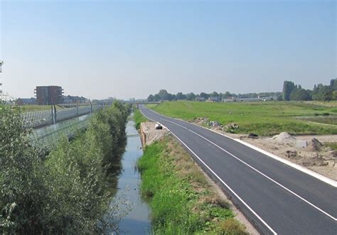 Road (Highway) Drainage: Surface drainage system, types, methods & diagram - Cement Concrete