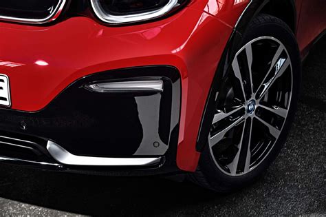 2018 BMW i3s injects sportiness into Munich's EV | DriveMag Cars