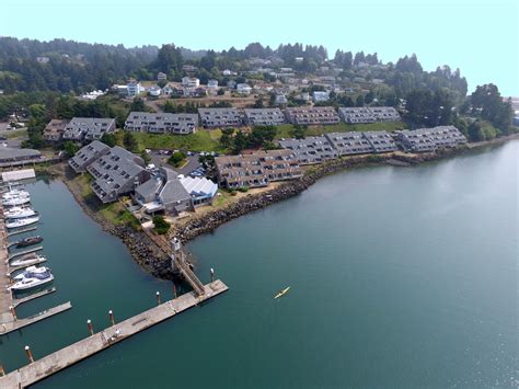 Embarcadero Resort Hotel and Marina - Oregon Coast Visitors Association