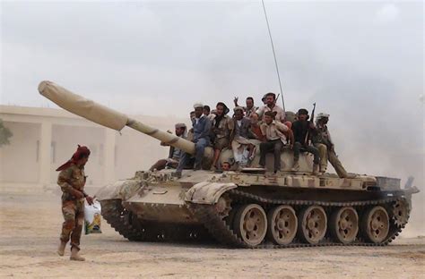 Saudi Arabia moves heavy armour to Yemen border as proxy war heats up