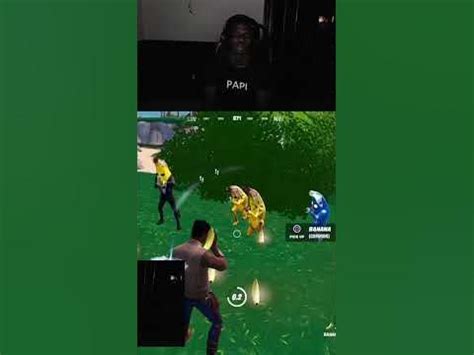 Tyreek Hill *MEETS* Peely in Fortnite! 😂 - YouTube